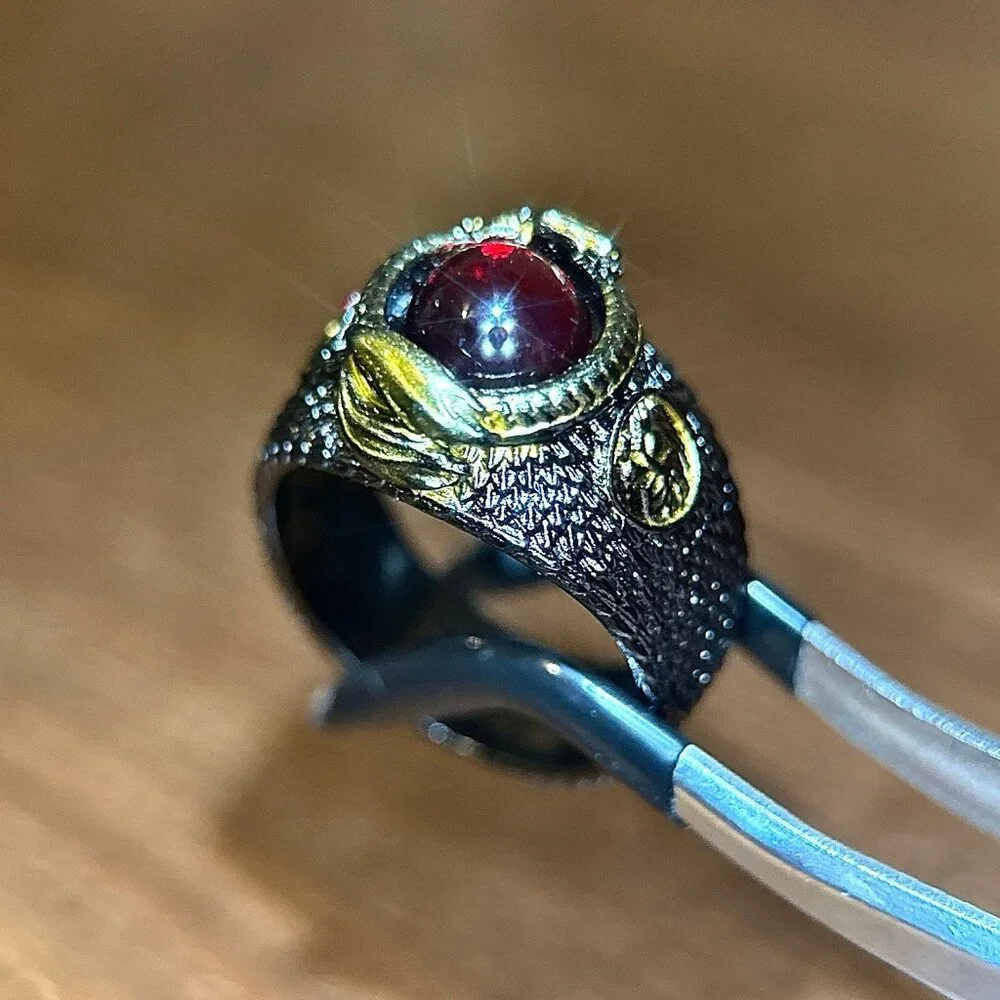 N/A red cabuchon